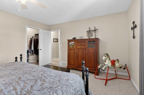 627 Auburn Bay Heights Se, Calgary, AB - Indoor Photo Showing Bedroom