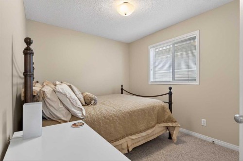 627 Auburn Bay Heights Se, Calgary, AB - Indoor Photo Showing Bedroom