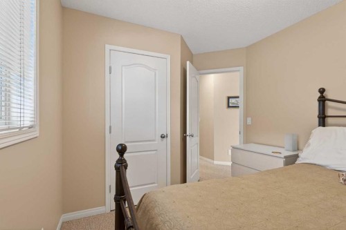 627 Auburn Bay Heights Se, Calgary, AB - Indoor Photo Showing Bedroom