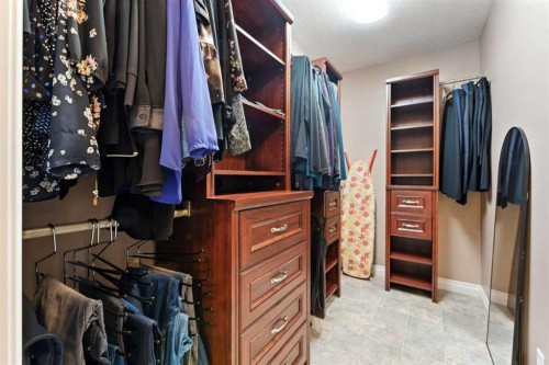 37 Thomas Street Nw, Langdon, AB - Indoor With Storage