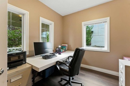 37 Thomas Street Nw, Langdon, AB - Indoor Photo Showing Office