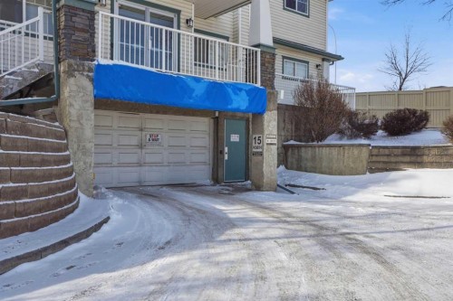 302-3 Somervale View Sw, Calgary, AB - Outdoor
