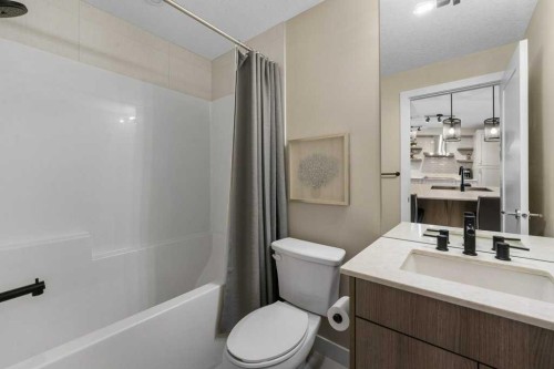 108-100 Auburn Meadows Common Se, Calgary, AB - Indoor Photo Showing Bathroom