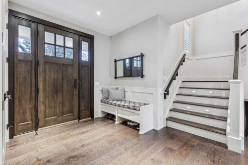 419 47 Avenue Sw, Calgary, AB - Indoor Photo Showing Other Room