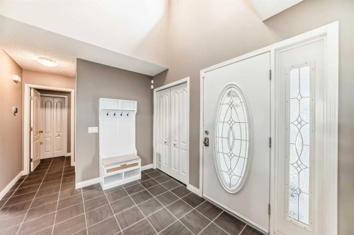 668 Scimitar Bay Nw, Calgary, AB - Indoor Photo Showing Other Room