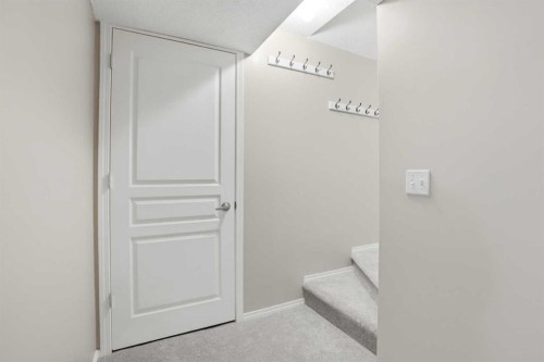 7 Bridleridge Link Sw, Calgary, AB - Indoor Photo Showing Other Room