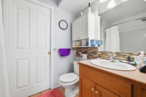311 Saddlecreek Point Ne, Calgary, AB - Indoor Photo Showing Bathroom