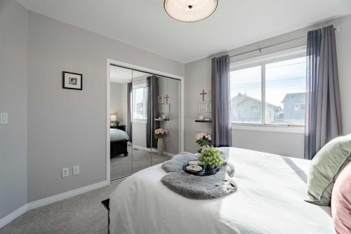 41 Covebrook Close Ne, Calgary, AB - Indoor Photo Showing Bedroom