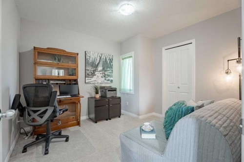 41 Covebrook Close Ne, Calgary, AB - Indoor Photo Showing Bedroom