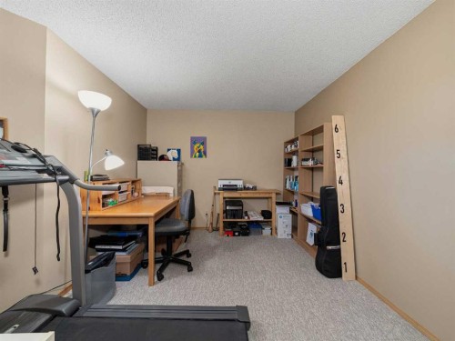 12 Deer Ridge Close Se, Calgary, AB - Indoor Photo Showing Office