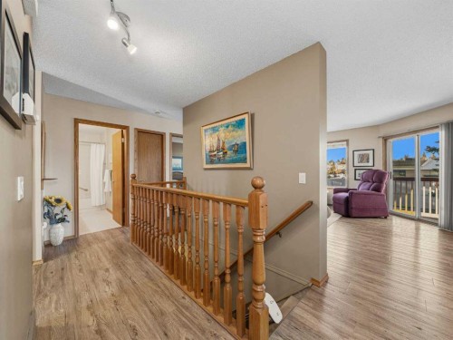 12 Deer Ridge Close Se, Calgary, AB - Indoor Photo Showing Other Room