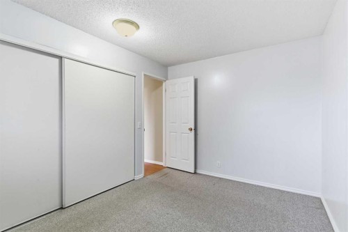 38 Springwood Crescent Se, Airdrie, AB - Indoor Photo Showing Other Room