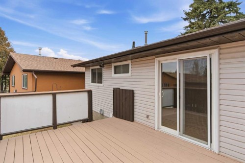 38 Springwood Crescent Se, Airdrie, AB - Outdoor With Deck Patio Veranda With Exterior