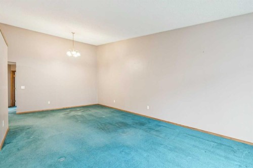 42 Harvest Oak Circle Ne, Calgary, AB - Indoor Photo Showing Other Room