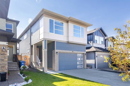 33 Walcrest Way Se, Calgary, AB 