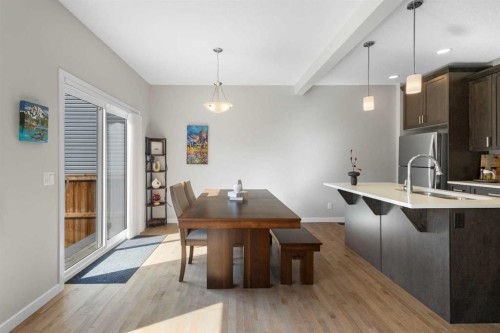 33 Walcrest Way Se, Calgary, AB 