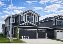 1352 Scarlett Ranch Boulevard  Carstairs, AB T0M 0N0