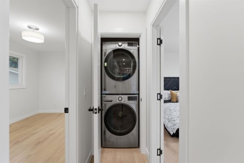 11039 Brae Road Sw, Calgary, AB - Indoor Photo Showing Laundry Room