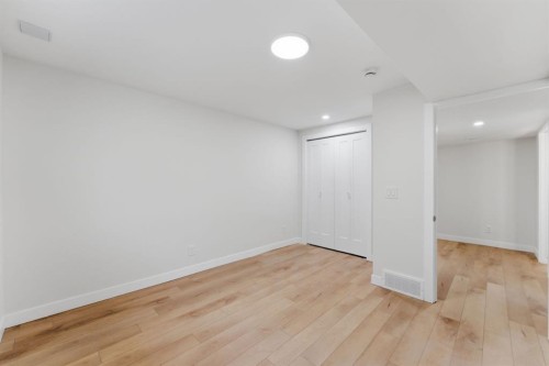 11039 Brae Road Sw, Calgary, AB - Indoor Photo Showing Other Room