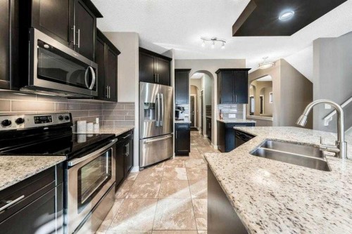285 Evanspark Gardens Nw, Calgary, AB - Indoor Photo Showing Kitchen With Stainless Steel Kitchen With Double Sink With Upgraded Kitchen