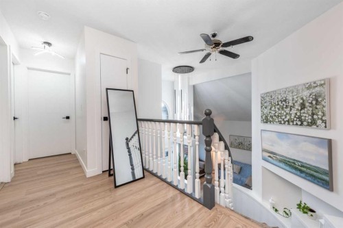 133 Woodbrook Road Sw, Calgary, AB - Indoor Photo Showing Other Room