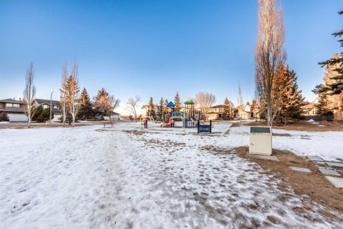 133 Woodbrook Road Sw, Calgary, AB - Outdoor