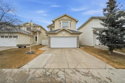 131 San Fernando Crescent NE Calgary, AB T1Y 7E6