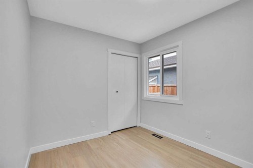 23 Shawmeadows Place Sw, Calgary, AB - Indoor Photo Showing Other Room