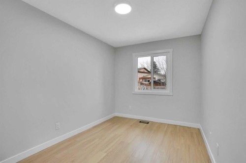 23 Shawmeadows Place Sw, Calgary, AB - Indoor Photo Showing Other Room