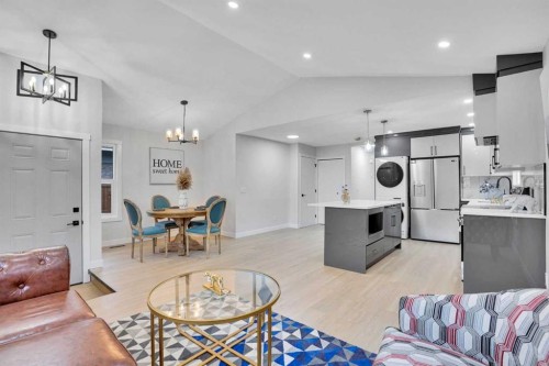 23 Shawmeadows Place Sw, Calgary, AB - Indoor