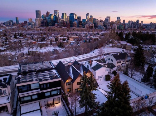 738 Crescent Road Nw, Calgary, AB - Outdoor With View