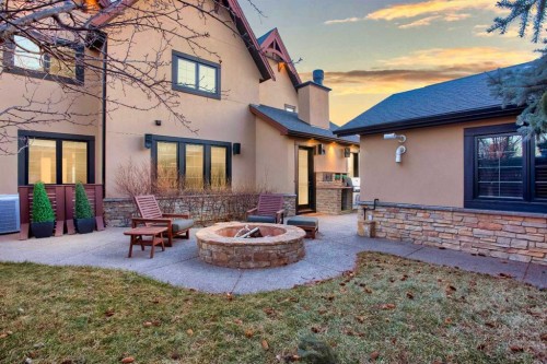 738 Crescent Road Nw, Calgary, AB - Outdoor