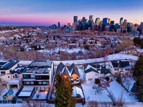 738 Crescent Road Nw, Calgary, AB - Outdoor With View