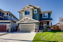 1621 Bayside Green SW Airdrie, AB T4B 5E8