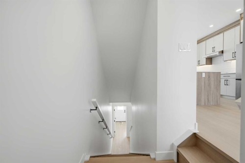 8814 48 Street Ne, Calgary, AB - Indoor Photo Showing Bathroom