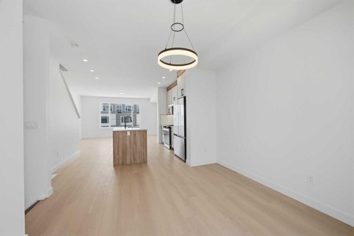 8814 48 Street Ne, Calgary, AB - Indoor Photo Showing Kitchen With Stainless Steel Kitchen With Upgraded Kitchen