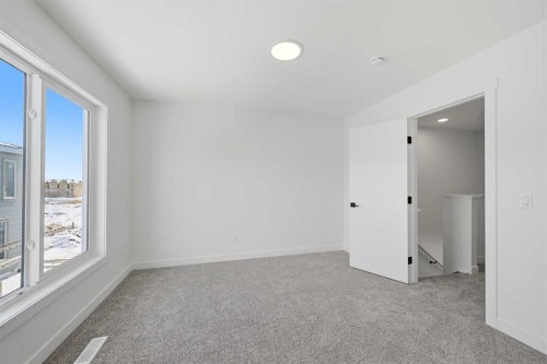 8814 48 Street Ne, Calgary, AB - Indoor Photo Showing Other Room