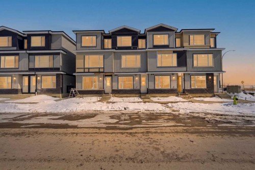 8814 48 Street Ne, Calgary, AB - Outdoor With View