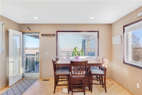 272210 Range Road 291 Ne, Airdrie, AB - Indoor Photo Showing Dining Room