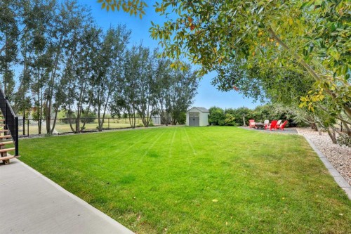1053 Hillcrest Manor Estates, Strathmore, AB - Outdoor