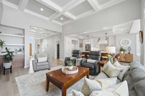 1053 Hillcrest Manor Estates, Strathmore, AB - Indoor Photo Showing Living Room