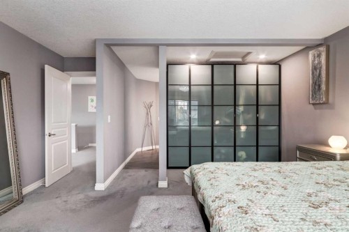 107 Evansbrooke Manor Nw, Calgary, AB - Indoor Photo Showing Bedroom