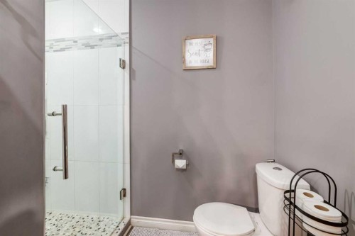 107 Evansbrooke Manor Nw, Calgary, AB - Indoor Photo Showing Bathroom