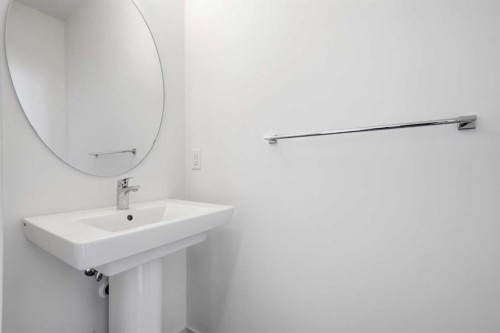 276 Belvedere Drive, Calgary, AB - Indoor Photo Showing Bathroom