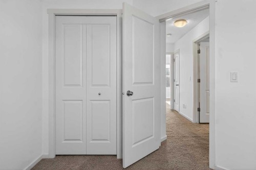 512 Evanston Drive Nw, Calgary, AB - Indoor Photo Showing Other Room