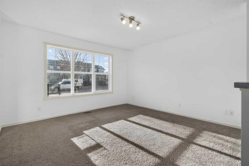 512 Evanston Drive Nw, Calgary, AB - Indoor Photo Showing Other Room