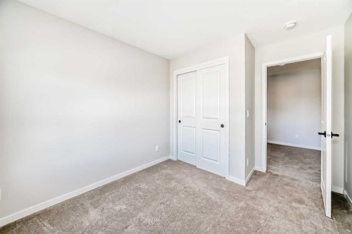 535 Tekarra Drive Nw, Calgary, AB - Indoor Photo Showing Other Room