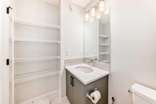 535 Tekarra Drive Nw, Calgary, AB - Indoor Photo Showing Other Room