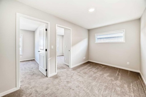 535 Tekarra Drive Nw, Calgary, AB - Indoor Photo Showing Other Room