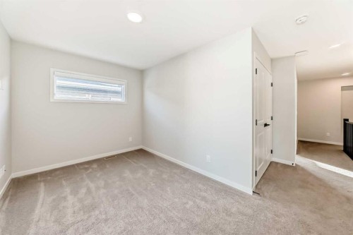 535 Tekarra Drive Nw, Calgary, AB - Indoor Photo Showing Other Room